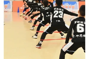  如何选择适合青少年的篮球集训营？全面指南与实用建议